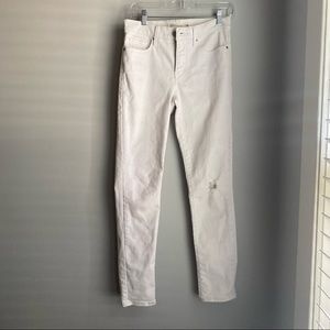 Levi’s 311 Shaping Skinny White Distressed